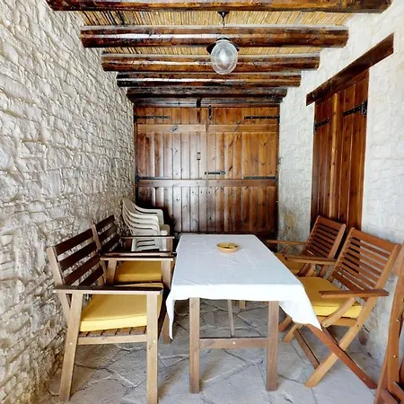 Stou Kir Yianni بيت للعطل أومودوس