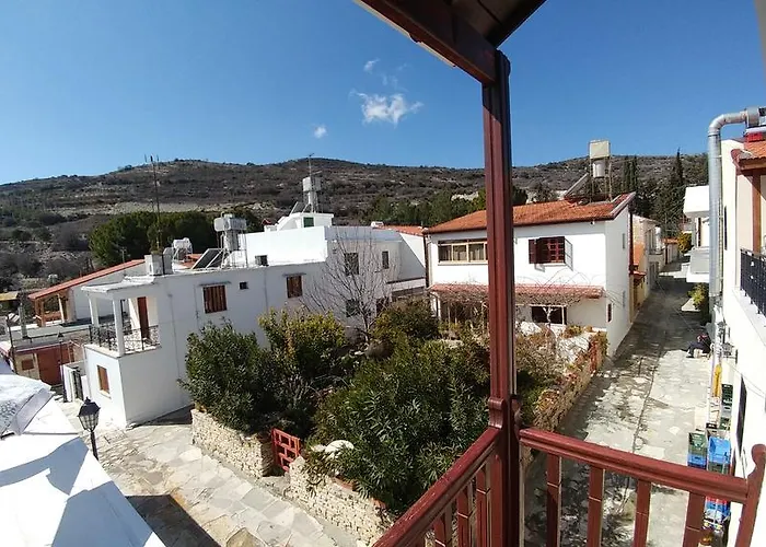 στου κυρ-γιάννη *