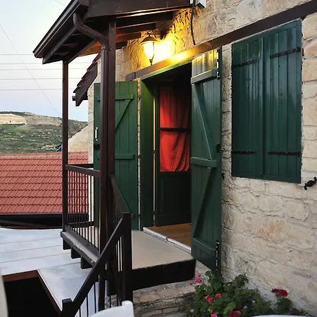 Stou Kir Yianni * Omodos