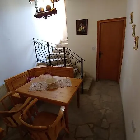 Feriehus Stou Kir Yianni *