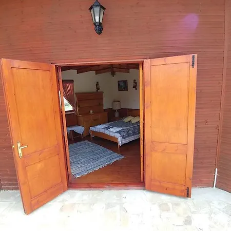 Feriehus Stou Kir Yianni *