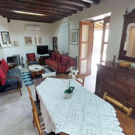 Feriehus Stou Kir Yianni *