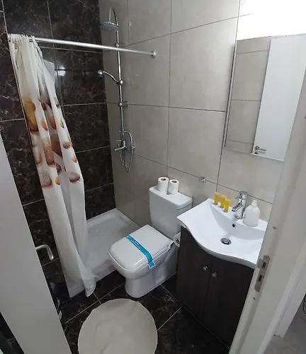 Stou Kir Yianni אומודוס