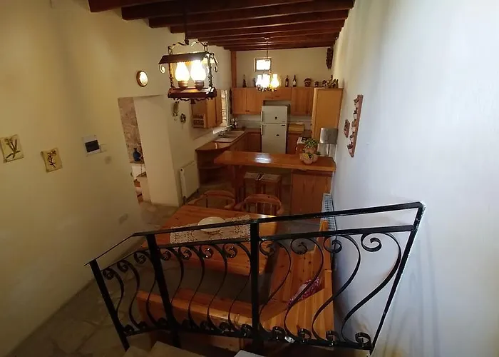 Stou Kir Yianni אומודוס